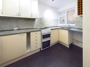 KITCHEN- click for photo gallery